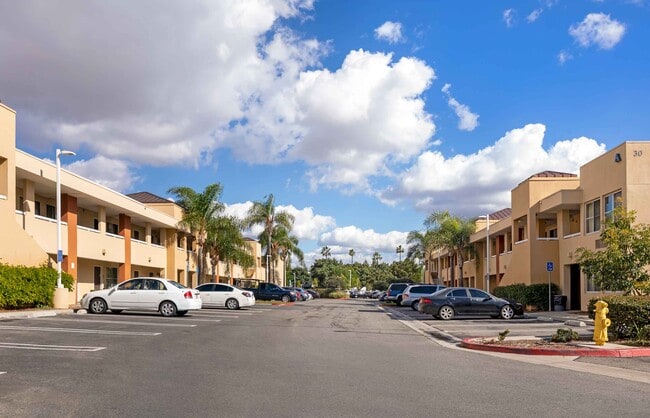 Photo - Furnished Studio-Orange County - Irvine Sp...
