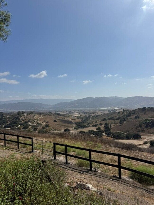 Photo - 1475 Cougar Ridge Rd