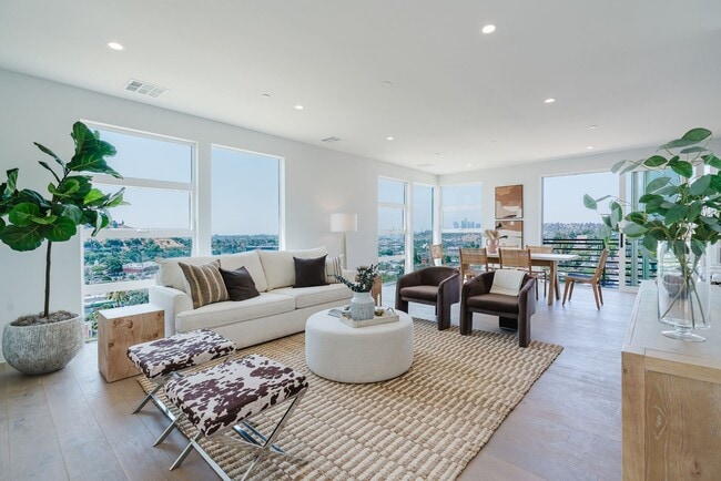 Photo - 3870 W Point Dr