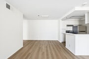 2BR, 2BA - 1050SF - Dining Room - Hyde Park
