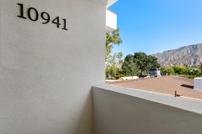 Photo - 10941 Christine Way