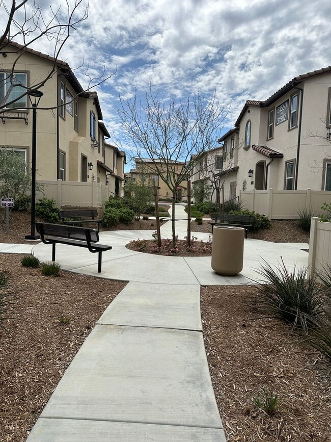 Photo - 2 Bed/2.5 Bath, South Temecula Townhome