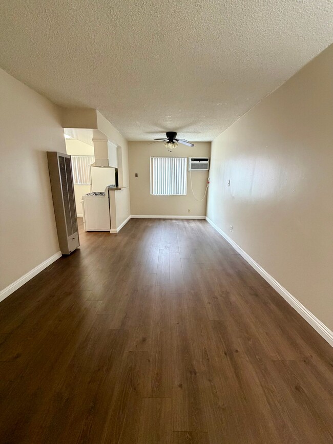 Photo - 12414 Dunrobin Ave Unit 9