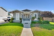 Photo - 926 Newport Ave