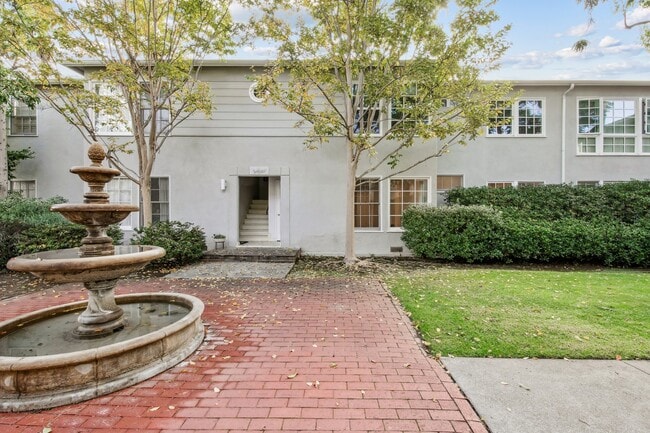 Photo - 1032 19th St Unit 2