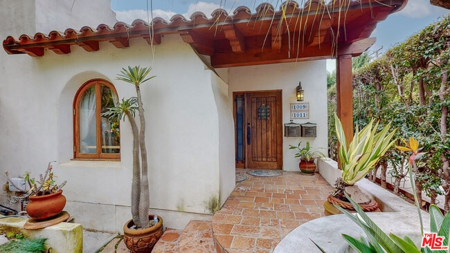 Photo - 1011 N La Jolla Ave
