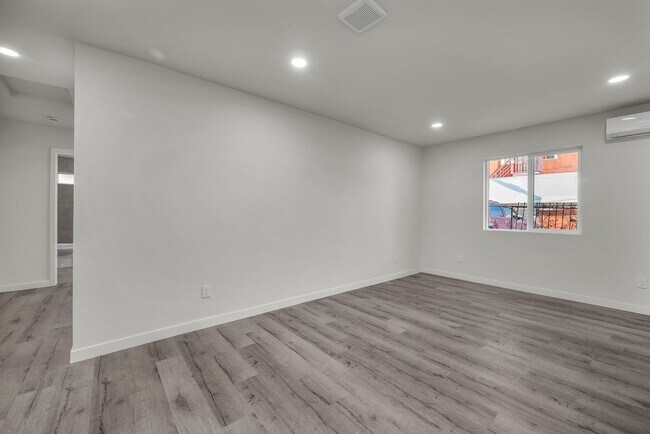 Photo - 5842-5840 Denver Ave Unit 5840 Denver Ave