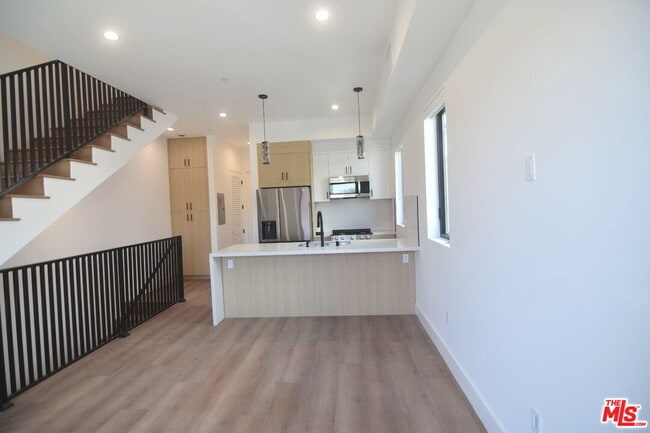 Photo - 4543 Tujunga Ave