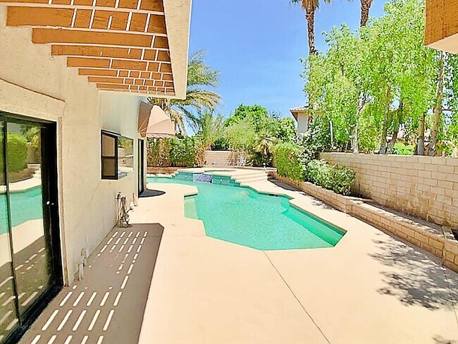 Photo - 78875 Aurora Way