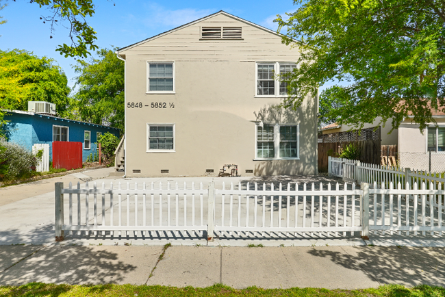 Photo - 5848 1/2 Colfax Ave Apartment Unit 5852.5