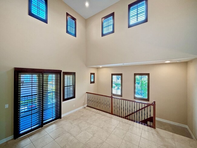 Photo - Bright 2BD/2BA Townhouse in Serra Mesa with Balcony, Fireplace & Resort-Style Amenities