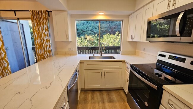 Photo - 7964 Mission Center Ct Unit A