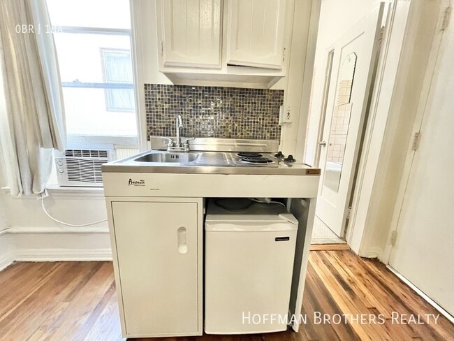 Photo - 836 Sanborn Ave Unit 304