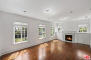 Photo - 403 N Plymouth Blvd House