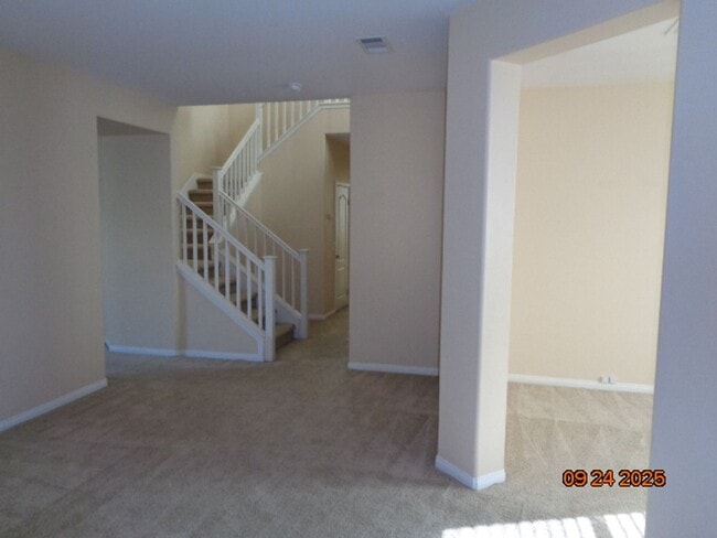 Photo - Spacious Quartz Hill 2 Story Home Offering 3663 sq. ft. and was Built in 2004