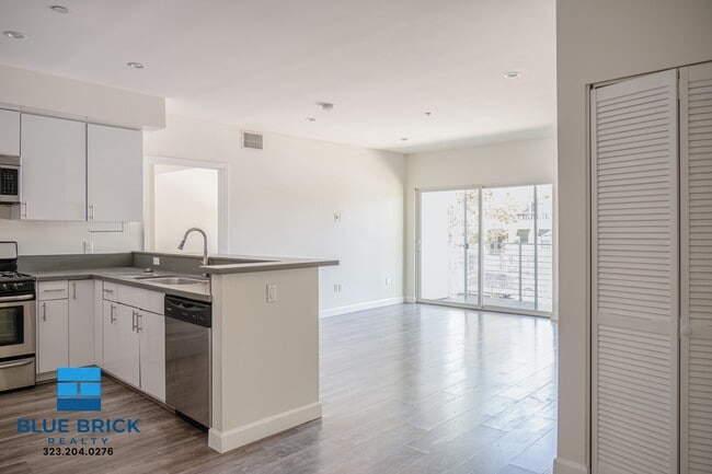 Photo - 4305 Laurel Canyon Blvd Unit 202