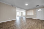 Photo - Spacious 3 Bed / 2 Bath apartment with parking & in-unit laundry! Unit 3266