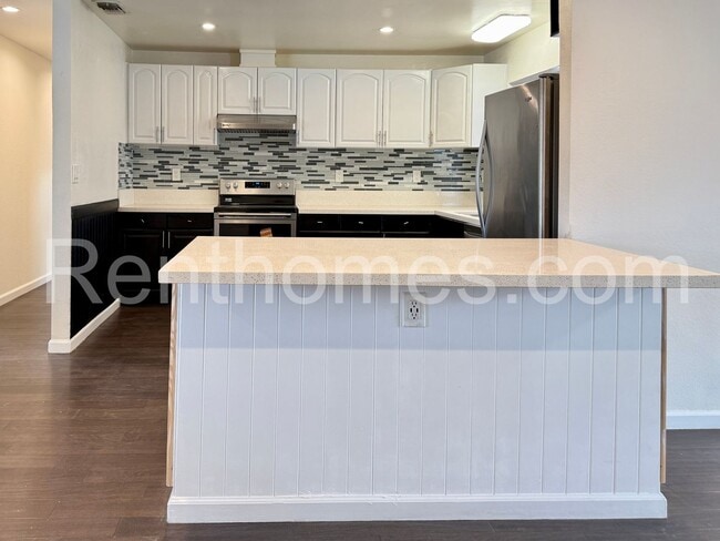 Photo - Santee, 9649 Mast Blvd, 12 Solar Panels, Quartz Counters, Dual Pane Windows, AC, 2 Car Garage wit...