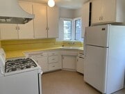 Kitchen - 4860 Riverton Ave Apartments Unit 1