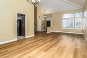 Photo - Beautiful & Spacious 4 bedroom home in Enc...