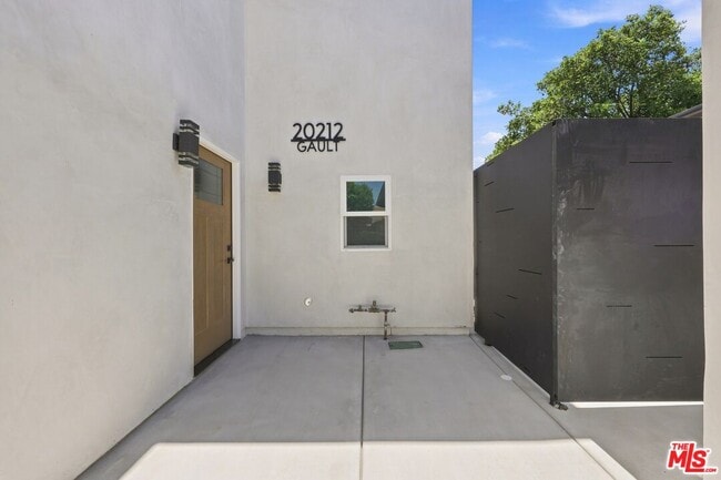 Photo - 20212 W Gault St