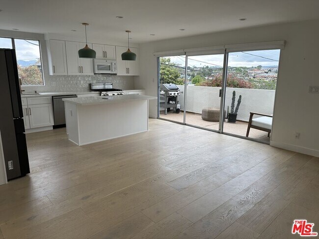 Photo - 630 Raymond Ave Condo Unit 5