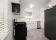 Photo - 8123 Lindley Ave