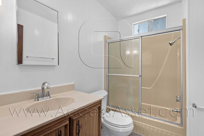 Photo - Charming 3 -Bedroom, 2-Bath Manufactured Home in Lake Elsinore!