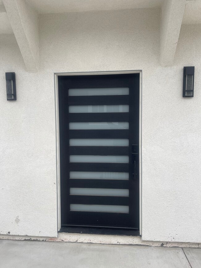 Photo - 10863 Nettleton St