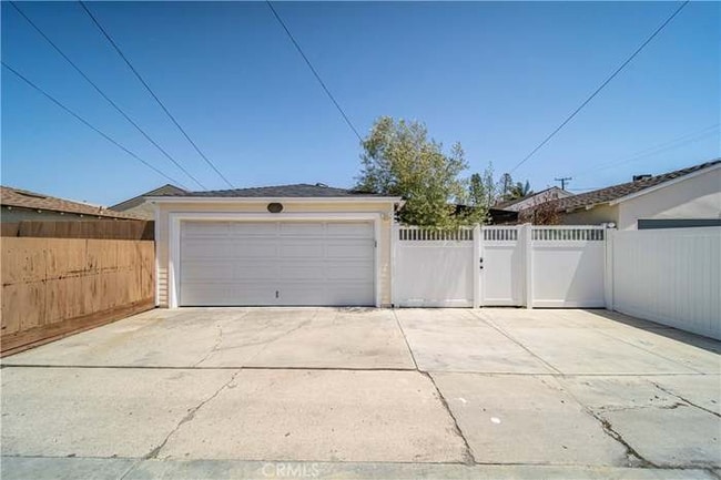 Photo - 211 St Joseph Ave