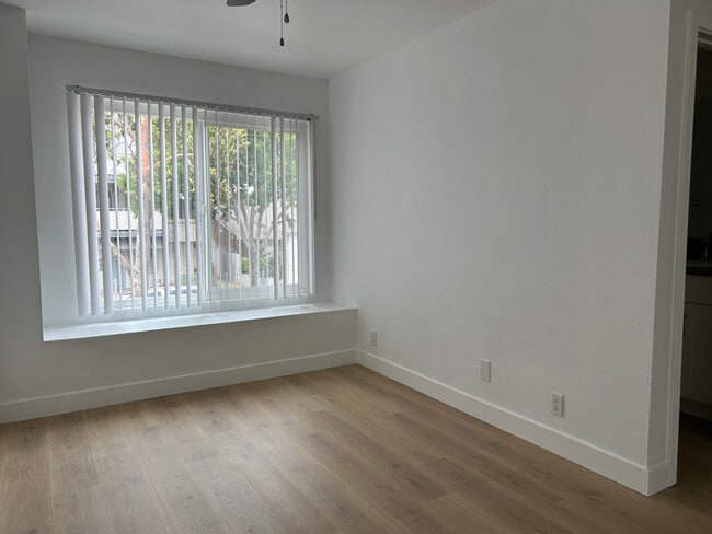 Photo - 924 Gaviota Ave Unit 301