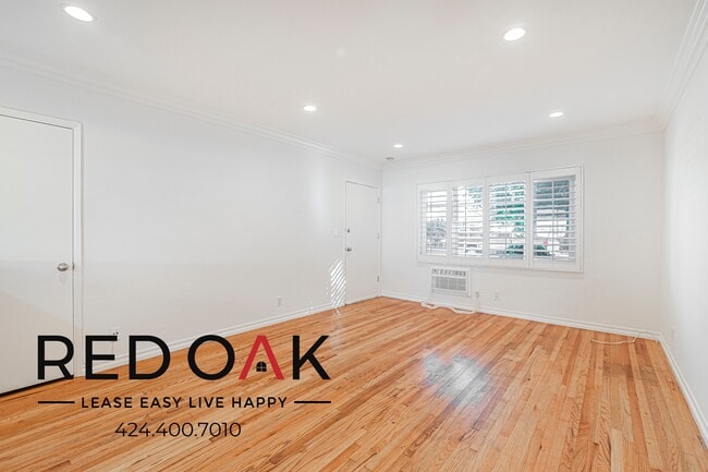 Building Photo - 14623 Moorpark St Unit 14623