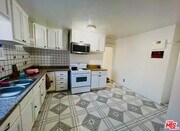 Photo - 1557 W 29th St