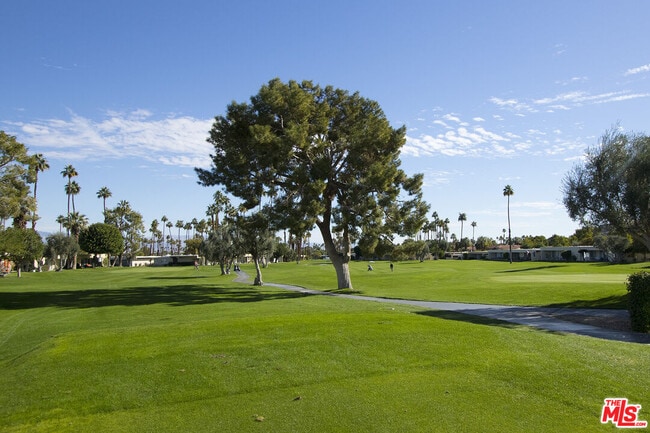 Photo - 501 Desert Lakes Cir