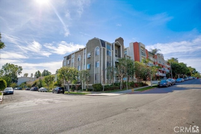 Building Photo - 1601 Hilts Ave Unit 3 Rental