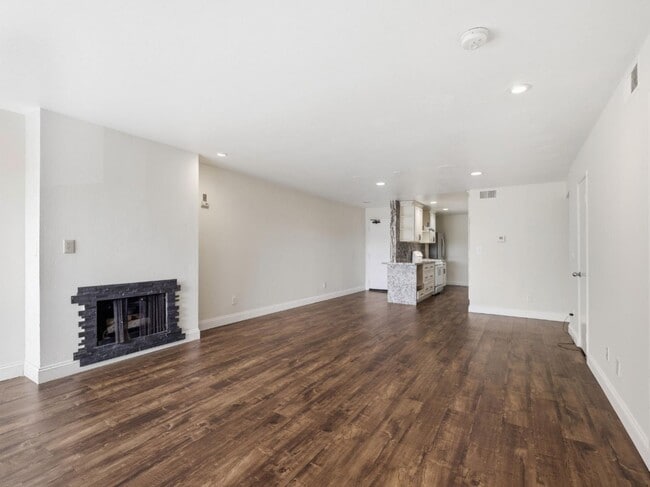 Photo - 1940 Highland Oaks Dr