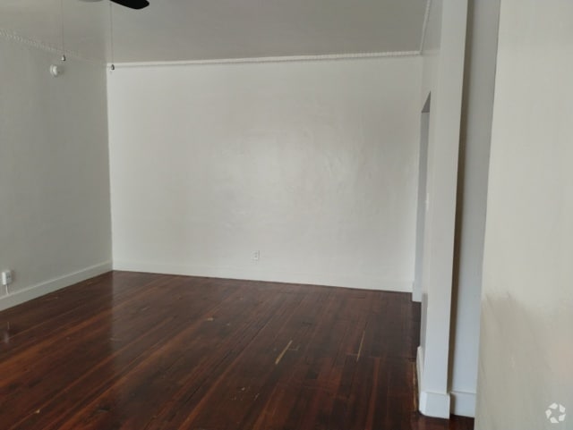 Building Photo - 901 S Kingsley Dr Rental