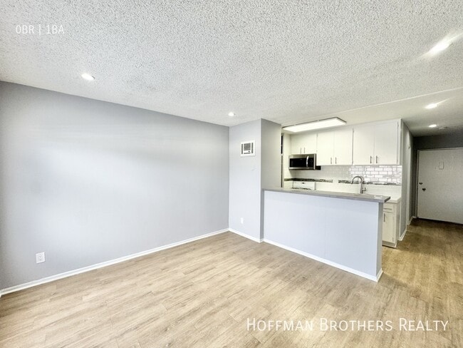 Photo - 12309 Burbank Blvd Unit 6