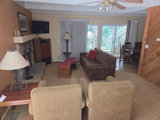 Photo - 112 Rockledge Ln