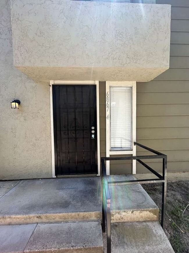 Photo - Spacious Renovated 3 bedroom/2 bath townhome in Paradise Hills! Move in Ready! $3,195