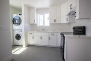Photo - 4911 Lynnfield St