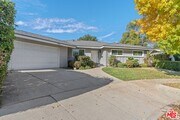 Photo - 22563 Tiara St House
