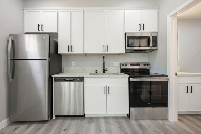 Photo - Brand-New & Luxe Downstairs 1-Bed/1-Bath Unit; HALF OFF ONE MONTH'S RENT! Unit 4345 Bancroft 101