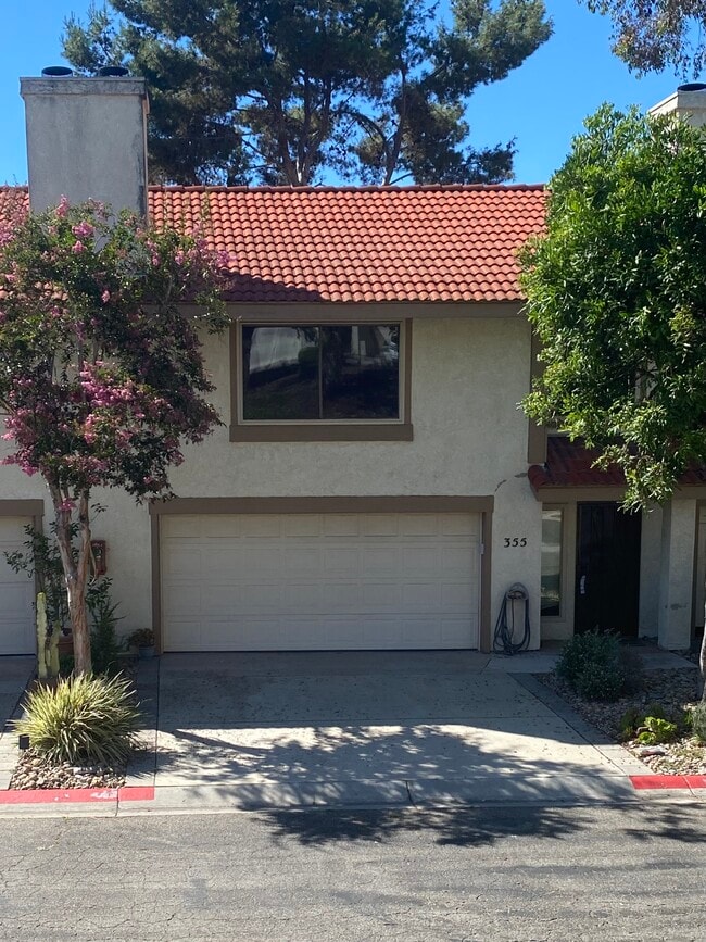 Building Photo - 355 Windy Ln Unit 355