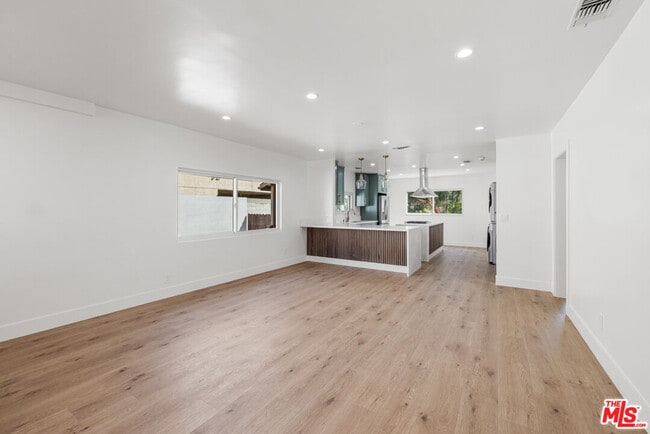 Photo - 238 Thorne St