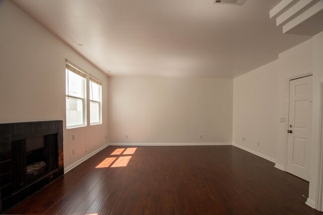 Photo - 4259 Dixie Canyon Ave Unit 04
