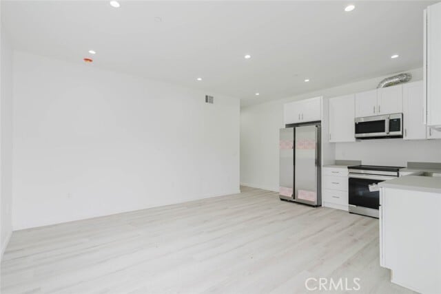 Photo - 10938 Olinda St