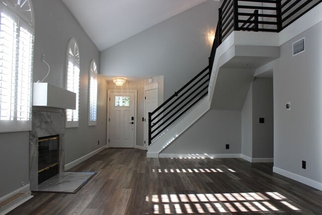 Photo - 9165 1/2 Noble Avenue