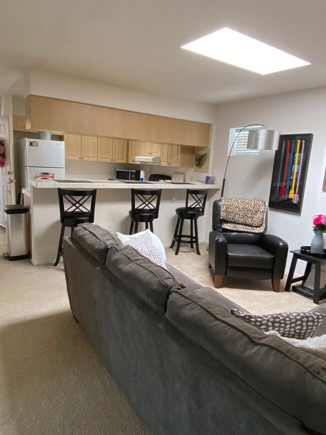 Bar counter between the living room and kitchen - 1322 Garnet Ave Unit 201