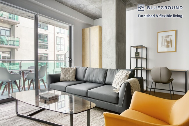 Photo - 1027 Wilshire Blvd Unit FL6-ID542